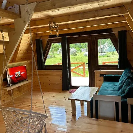 Etno Apartmani Komarnica Savnik Экстерьер фото