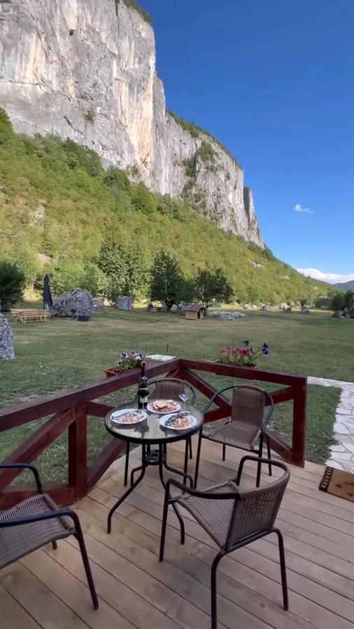 Etno Komarnica Chalet