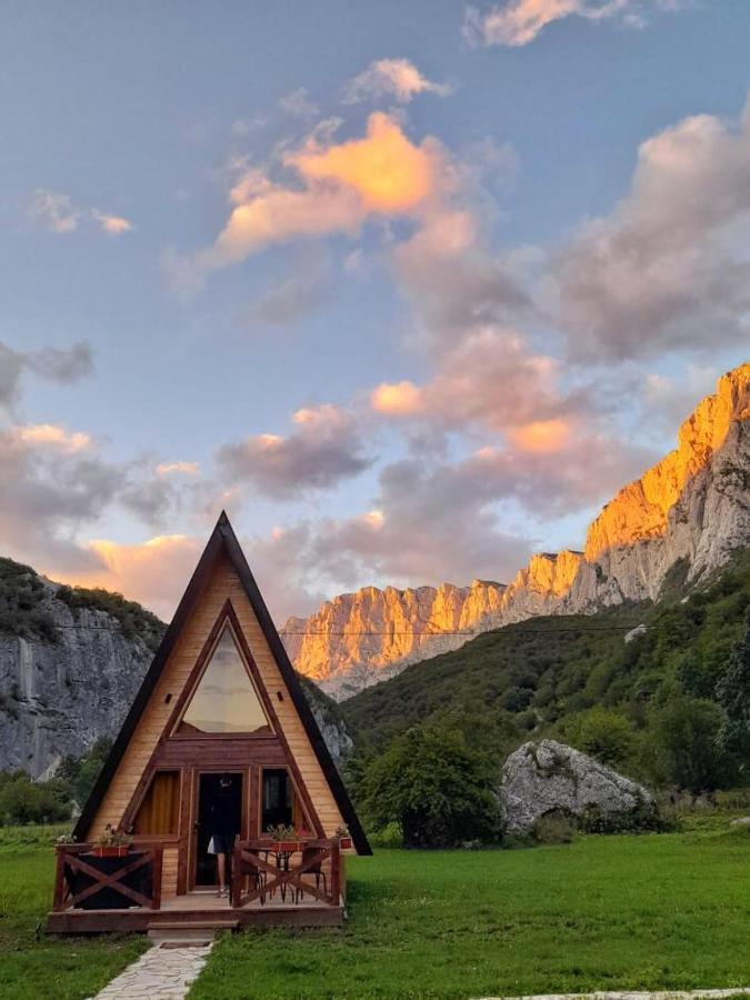 Etno Komarnica Chalet *