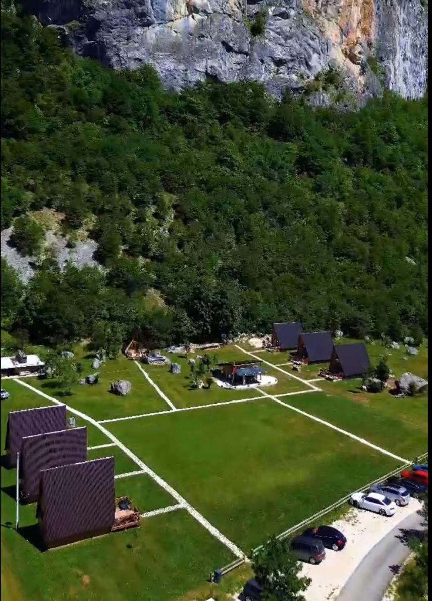 Etno Komarnica Chalet